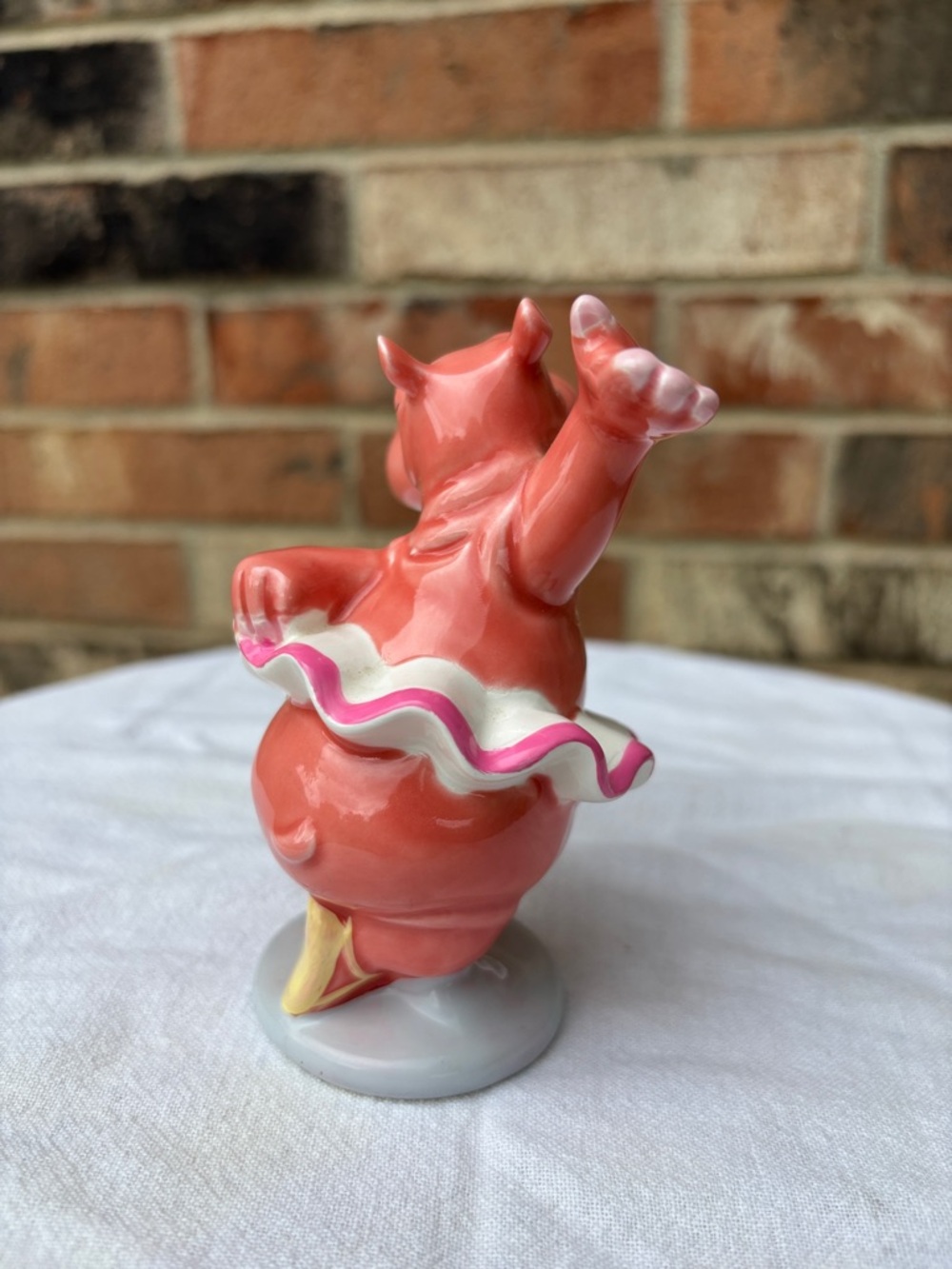 Vintage Disney Fantasia Ballerina Hyacinth Hippo Ceramic Figurine - Picture 3 of 6